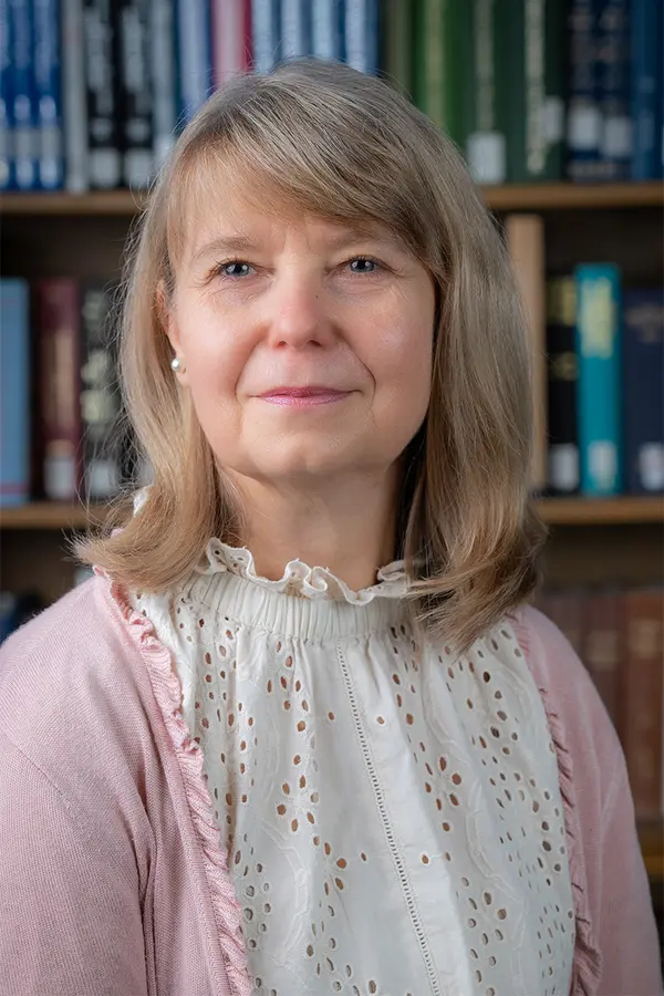 Photograph of Barbara Alvarez